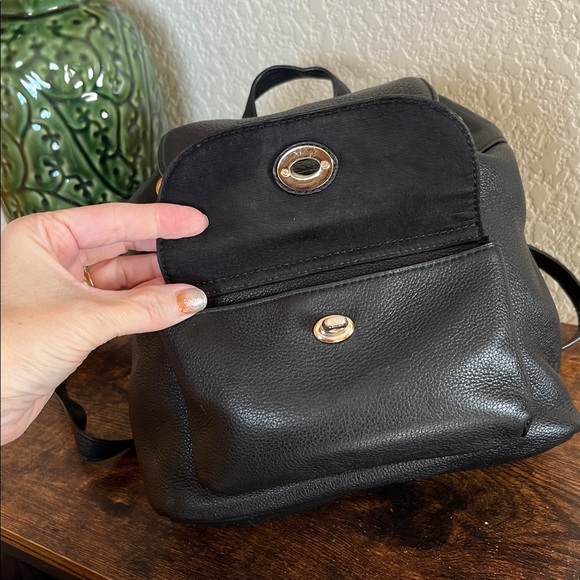 Coach Billie Mini Backpack Style no. F37621, Black leather - Picture 12 of 14